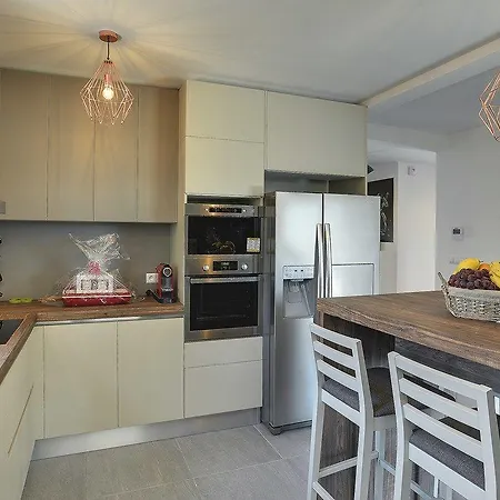Holiday home Franca Svetvincenat